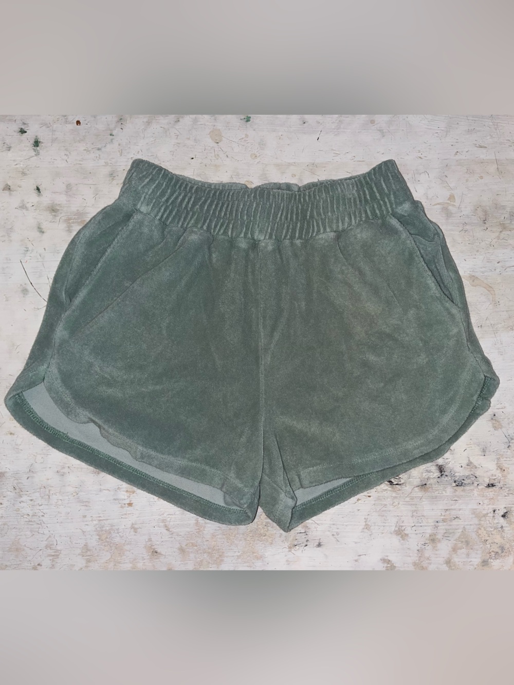Faherty terry cloth cotton shorts in sea green | size small